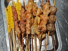 -马路牙子烧烤馄饨酒馆(望京店)