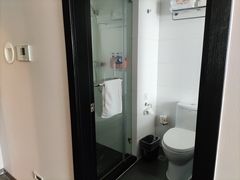 -桔子酒店(上海西藏北路地铁站店)