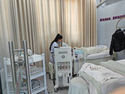 -苗方清颜专业祛痘连锁机构