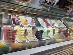 -MADO冰淇淋咖啡馆(淘金店)