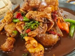 -八两八金·莱芜特色炒鸡(市南漳浦路店)