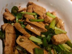 -费大厨辣椒炒肉(万家丽一店)