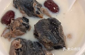 Fresh Milk Stewed Black Chicken