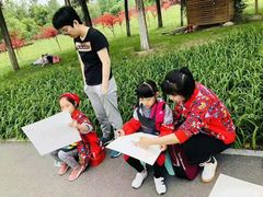 -缤纷鸟美术书法(汉神购物广场校区)
