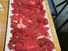 现切鲜嫩牛肉-为什么牛潮汕牛肉火锅(万胜广场店)
