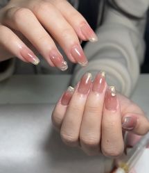 -J·花崎美睫美甲