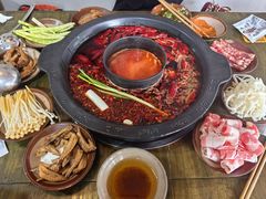 -黄潇洒老火锅(九眼桥宏济巷店)