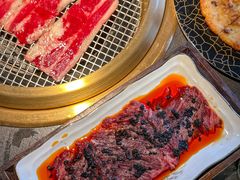 -铭牛烧肉·和牛海鲜自助(高新月牙湖店)