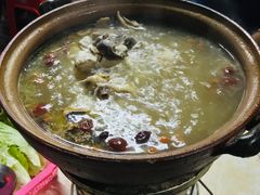-威邵鸡煲(西华路总店)