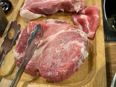 -江南猪肉商会无限续吃(弘大店)