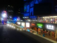 -资和信百货商场