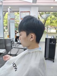 -首脑美发沙龙