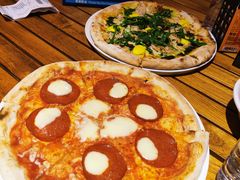 -城市大道红炉披萨烘焙坊