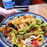 人满为患的大姨捞面！