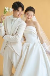 -喜爱高定婚纱摄影