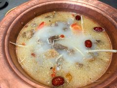 -阿婆情腊排骨火锅·野生菌季(古城旗舰店)