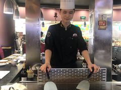 -利昂法式铁板主题餐厅(新奥购物中心店)
