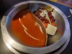 -沸炉重庆老火锅(军事博物馆店)