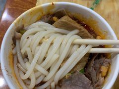香辣叉烧牛腩粉-覃肥叔桂林米粉(粮道街店)