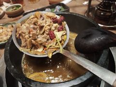 野生菌石锅土鸡-蘑界·野生菌火锅(深业上城店)