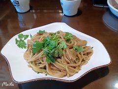 -东口码头·烧鸽子·鱼头泡饼·地方菜(金鹰悦城店)