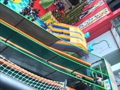 -蒙特利亲子乐园