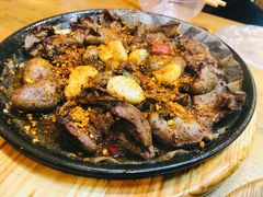 -老东镇啤酒屋海鲜加工·蒸汽海鲜·海鲜烧烤(台东店)