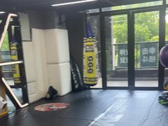 -可逸运动健身(鸿恩寺店)
