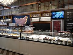 面包甜点陈列柜-牛角村(大族广场店)