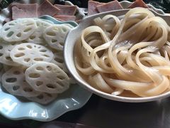 -肖肖酸萝卜鱼火锅(总店)