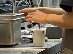 -喜茶(上海淮海中路渔阳里店)