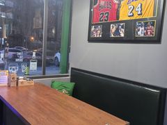 -京狮炙燥·精酿烧烤(首经贸店)