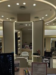 -Mentor Hair Salon