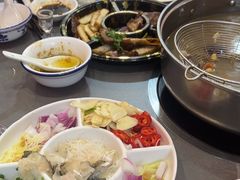 -官塘陈记鱼生·潮汕砂锅粥·牛肉火锅(潮枫路总店)