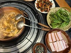 -阿山卓·野生菌火锅·纳西火塘烤肉