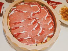-老牌坊云南鱼豆花火锅(哈西万达店)