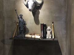 -HIGH FIVE哈福手工汉堡(桂林路店)