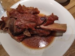 金牌酱棒骨-上关雪東北菜(中房金谊店)