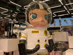 -泡泡玛特POPMART(侨福芳草地店)