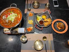 辛牛骨火锅-KCOOKING概念韩餐(世茂52+店)