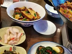 -富正毅三下锅·湘西韵味(天门山索道店)