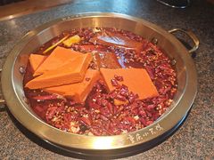 -小天鹅火锅·一线江景洪鼎旗舰店(洪崖洞店)