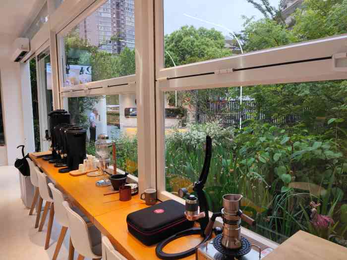 虎嗅咖啡(柳园店)-"算是泰州比较大的咖啡馆了上下二层二楼.