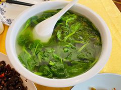 豌豆尖藕丝汤-蝴蝶泉宾馆-中餐厅