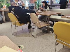 -必胜客(华都店)