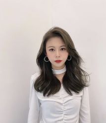 -变画·发型STUDIO