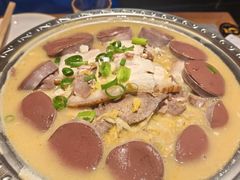 东北杀猪菜-金手勺东北菜馆(大屯北路店)
