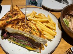 -The Diner X餐厅(青岛万象城店)