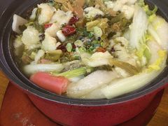 -周鱼小馆石锅酸菜鱼(活力汇店)