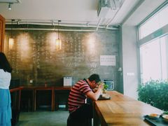 -一两饭川味素食餐厅